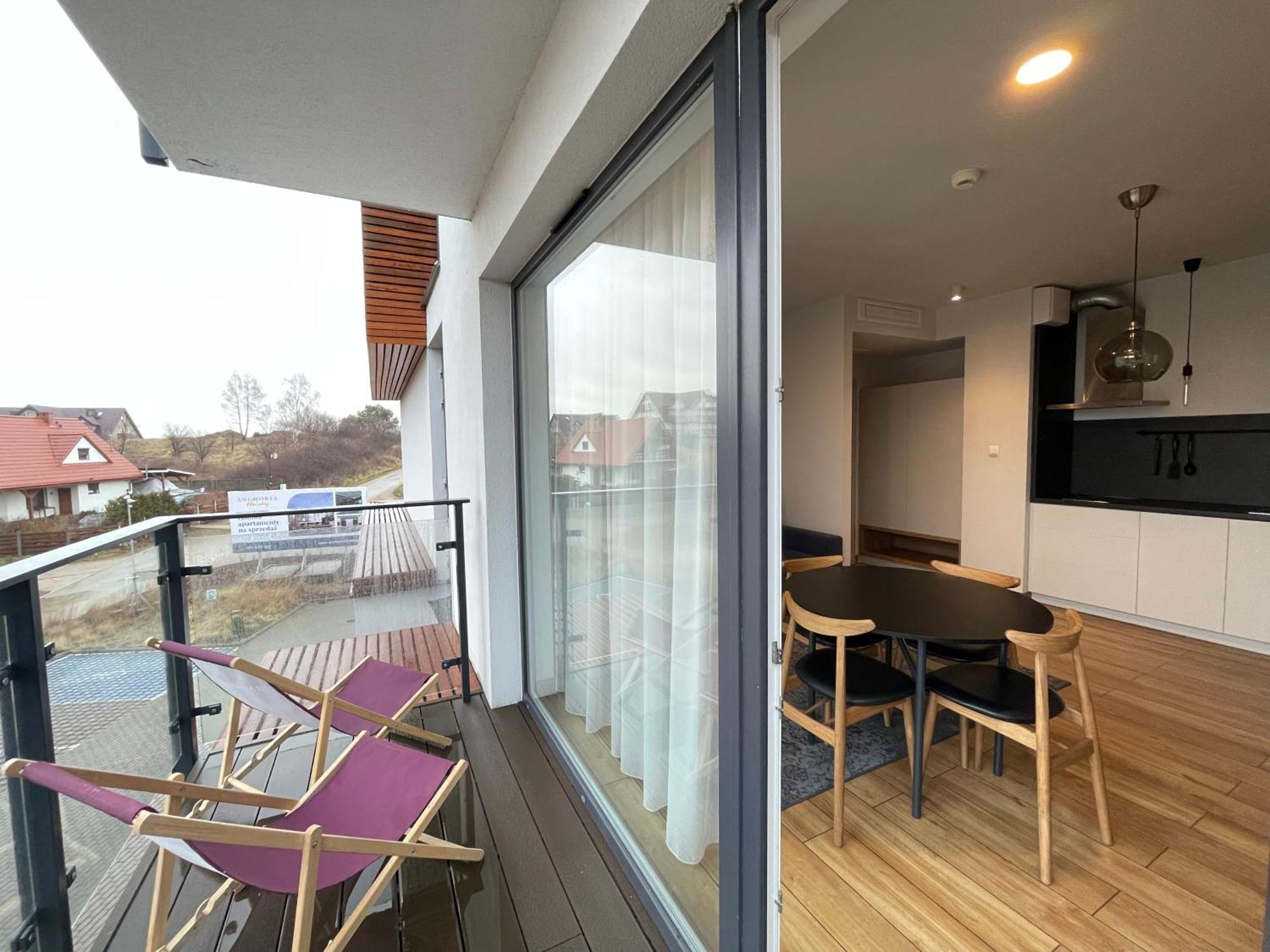 Aparthotel Anchoria Holiday Honest-Serwis Mechelinki Exterior photo